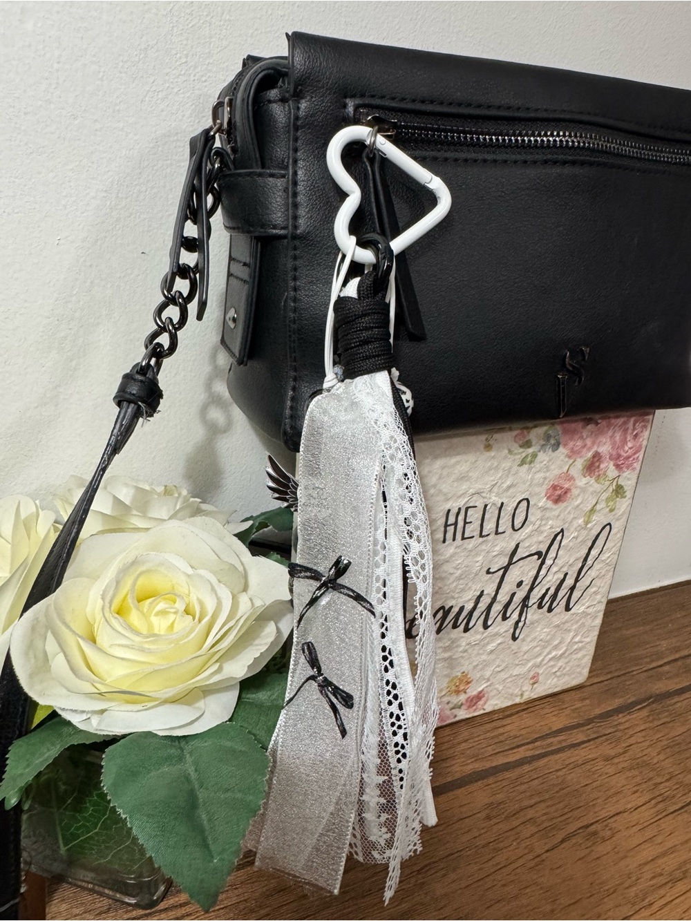 Black & White Phone/Key/Bag Chain #P1115